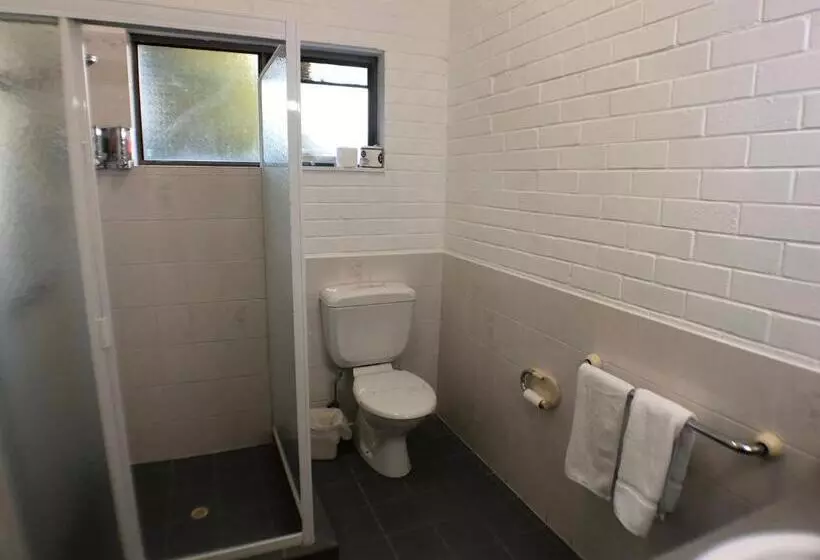 Allan Cunningham Motel