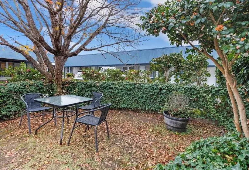 Amaroo Motel Tumuts Best Accommodation