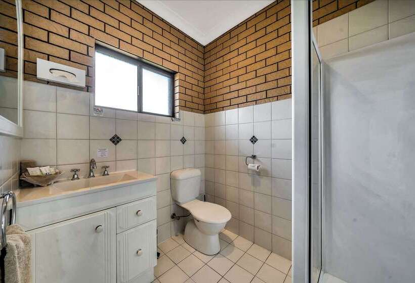 호텔 Warwick Settlers Inn