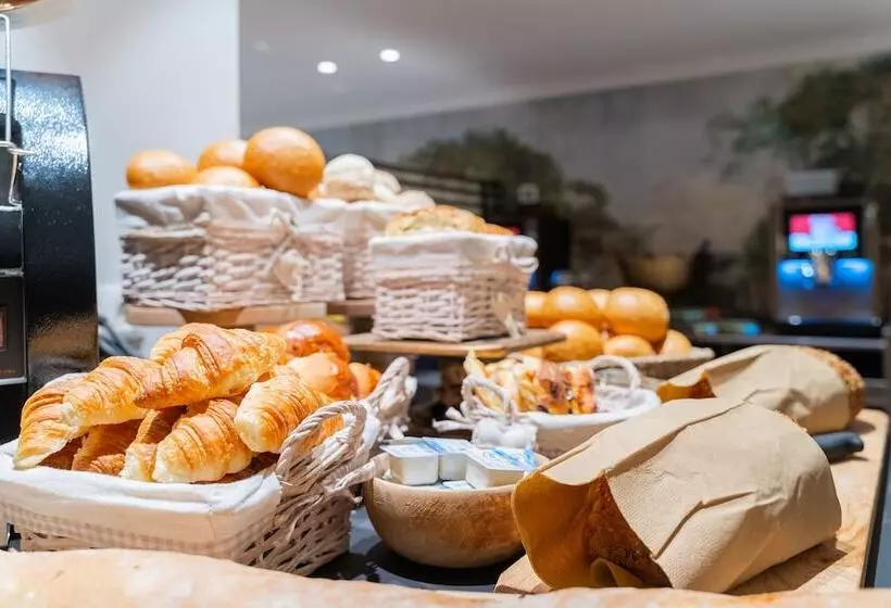 Grand Hotel Normandy By Cw Hotel Collection