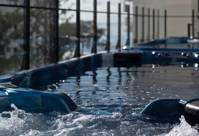 Hotel Mantra On View