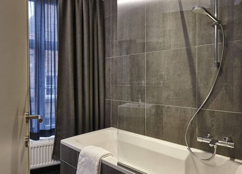 هتل Monsieur Ernest