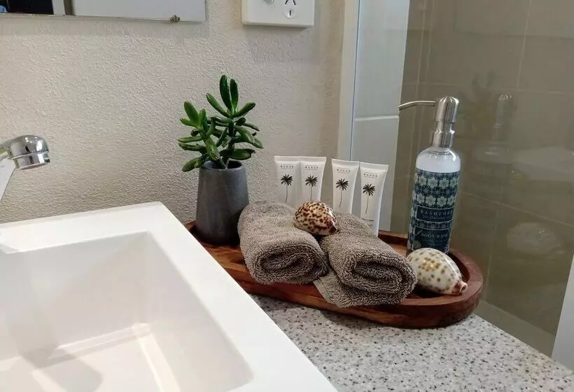 Отель Pelican Sands Scamander