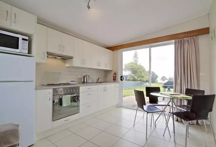 Отель Pelican Sands Scamander