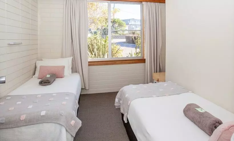 Отель Pelican Sands Scamander