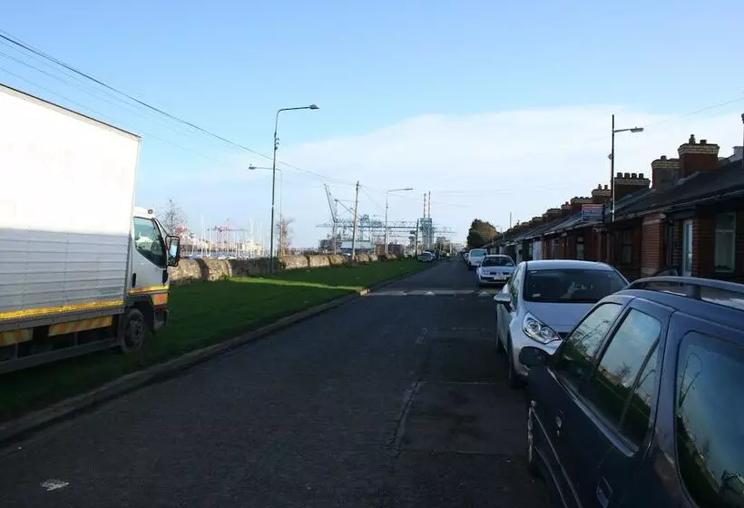 호텔 Pigeon House Motor Inn