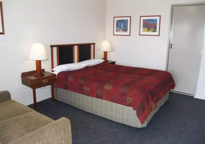 호텔 Pigeon House Motor Inn