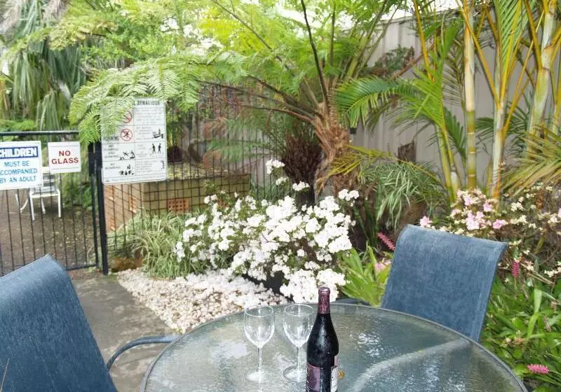 호텔 Pigeon House Motor Inn