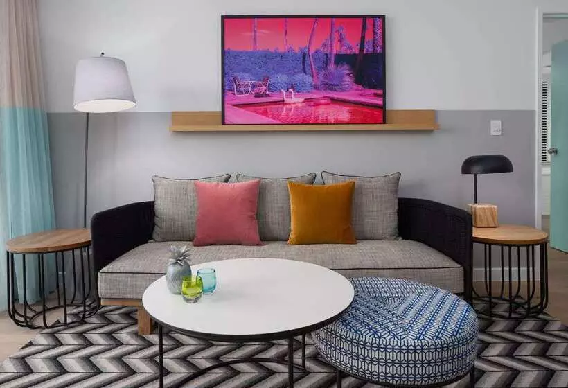 فندق Qt Gold Coast