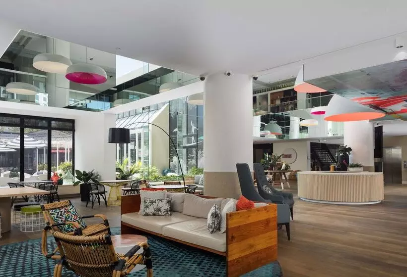 فندق Qt Gold Coast