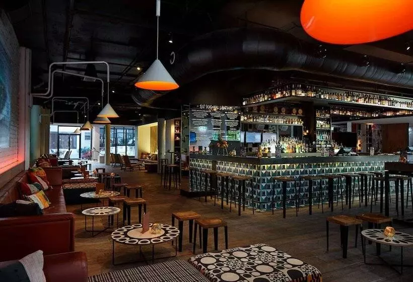 فندق Qt Gold Coast