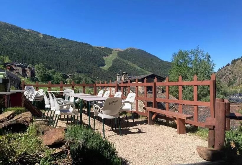 هتل Roc De St Miquel & Apartment