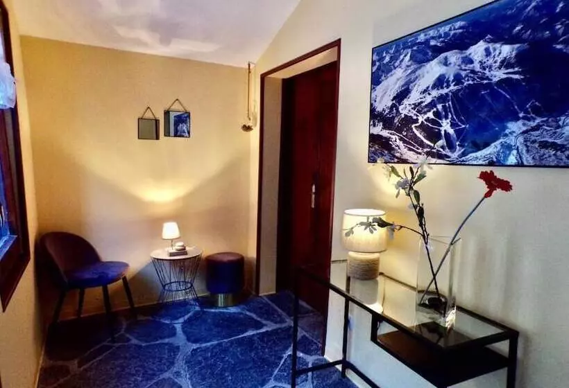 هتل Roc De St Miquel & Apartment