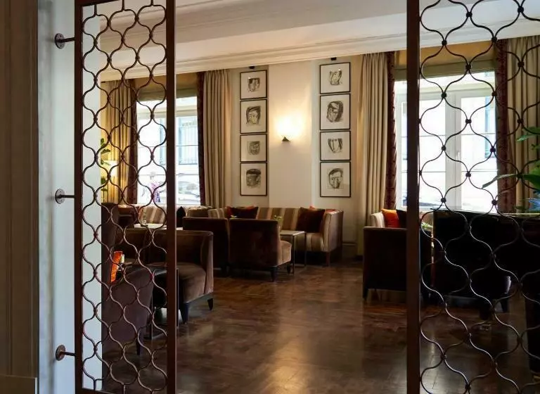 Rocco Forte Hotel Amigo