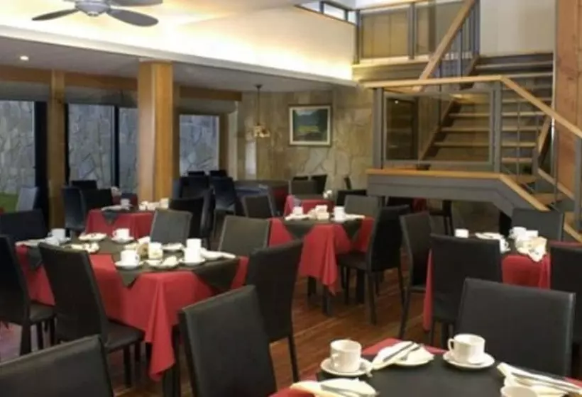 Hotel Y Cabanas Le Village