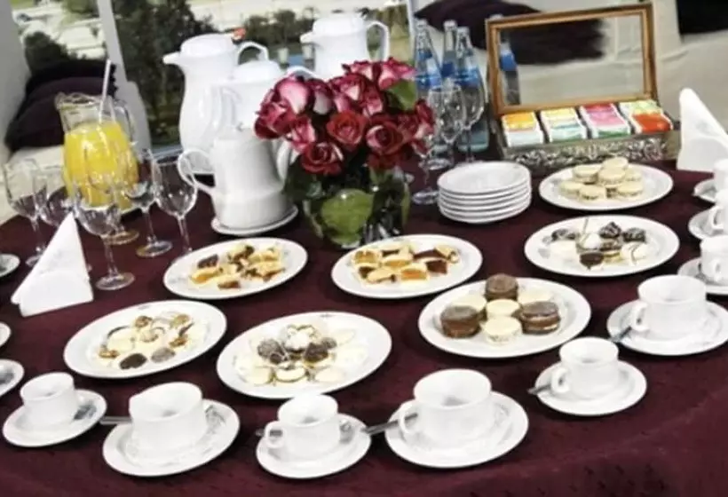 Hotel Y Cabanas Le Village