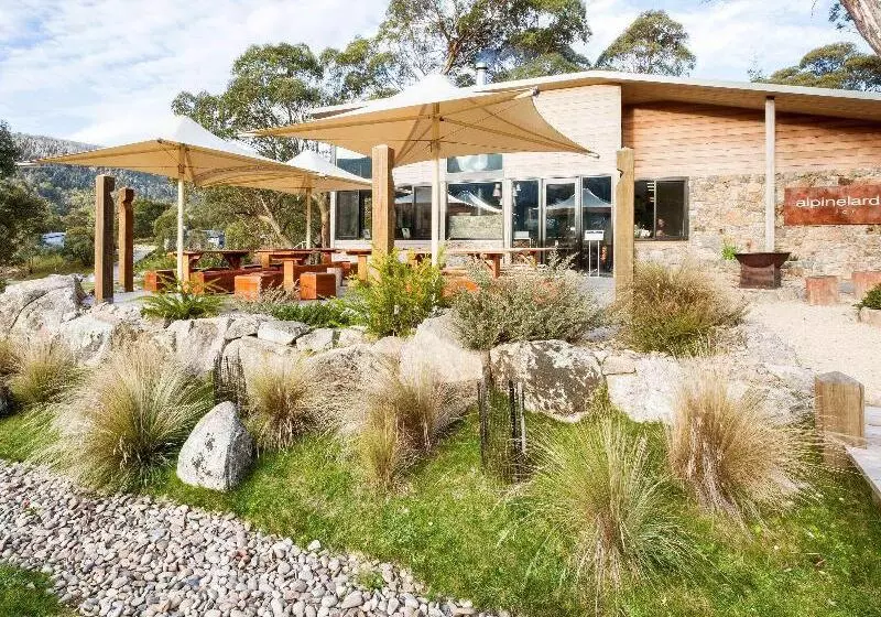 Lake Crackenback Resort & Spa