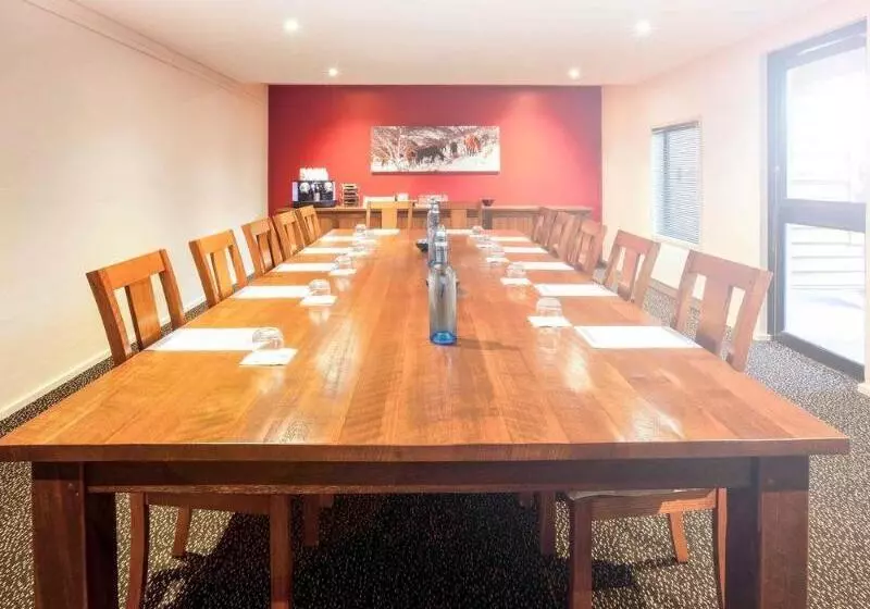 Lake Crackenback Resort & Spa