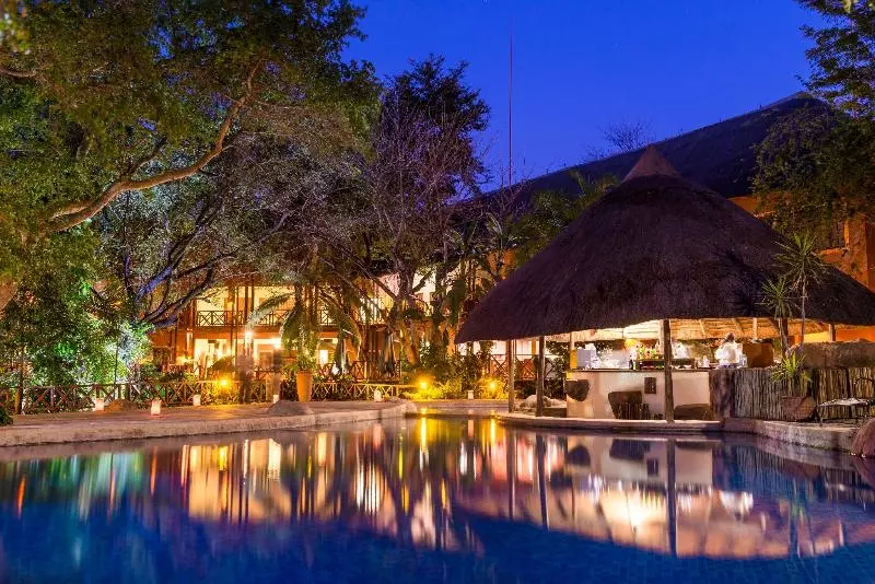 Hotel Chobe Marina Lodge