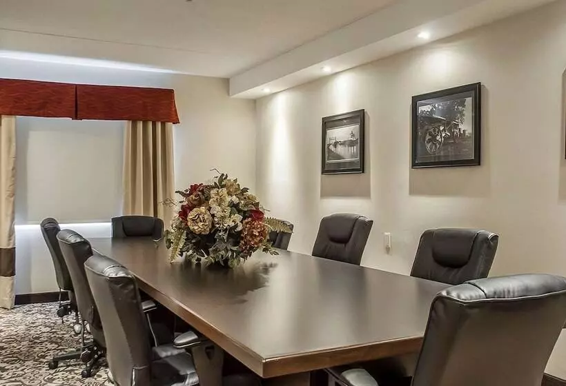 فندق Comfort Inn