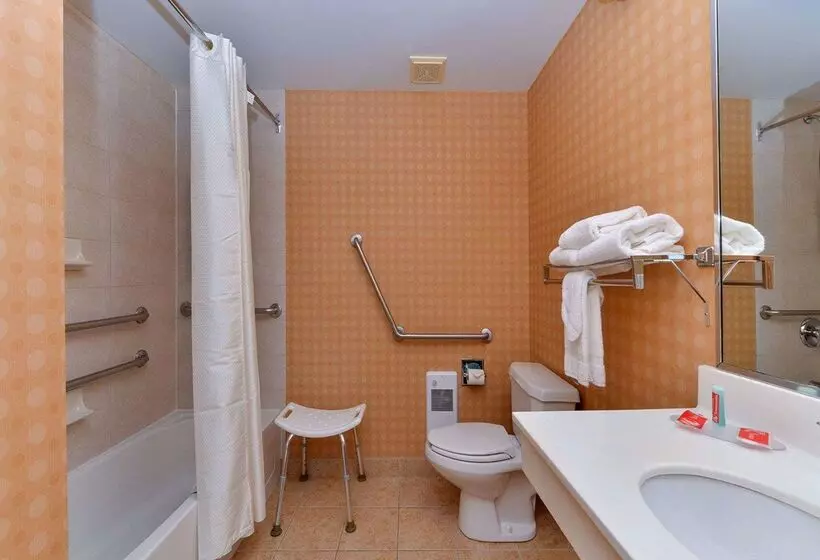 Hotel Econo Lodge Inn & Suites University