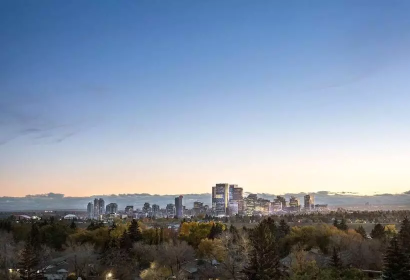 هتل Holiday Inn Calgary Airport, An Ihg