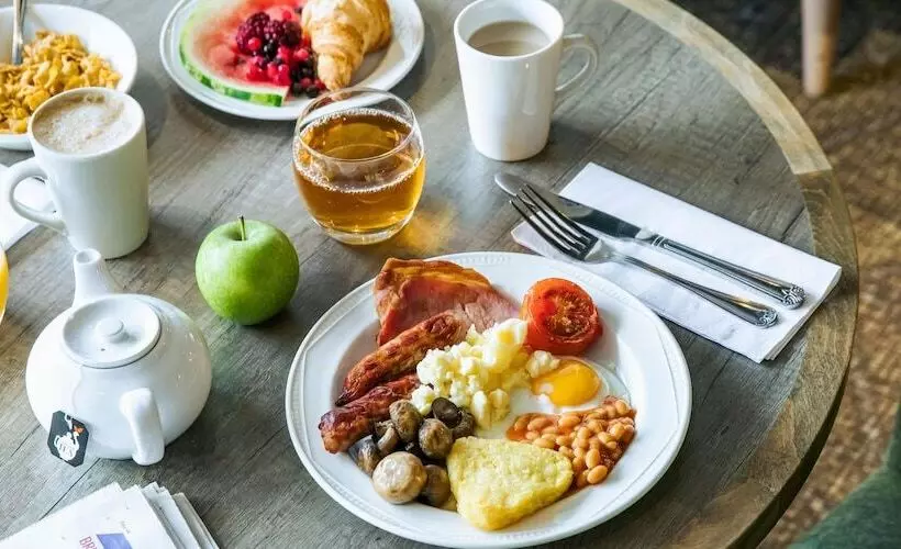 هتل Holiday Inn Calgary Airport, An Ihg