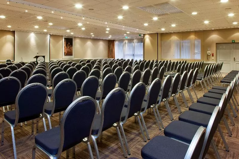 فندق Holiday Inn Express & Suites Ghent By Ihg