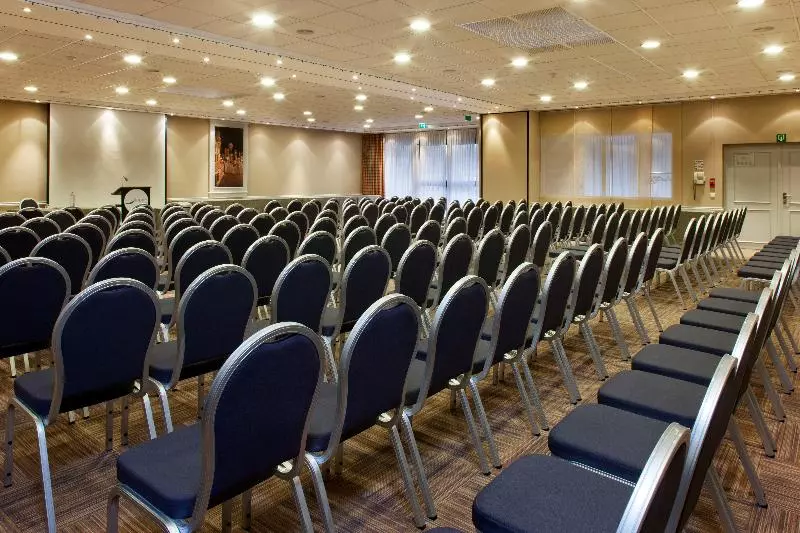 فندق Holiday Inn Express & Suites Ghent By Ihg