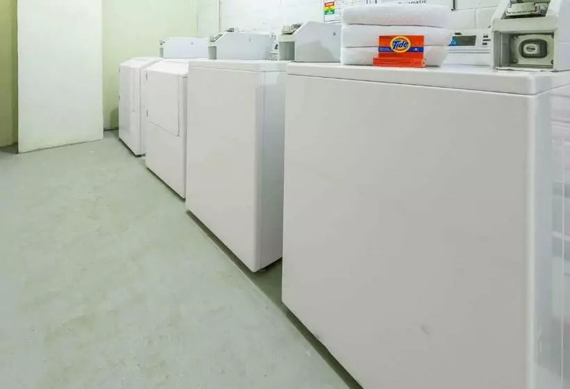 Szálloda Bedfort Inn & Suites