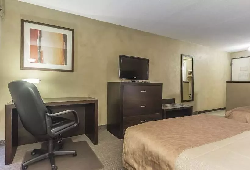 Quality Hotel & Conference Centre