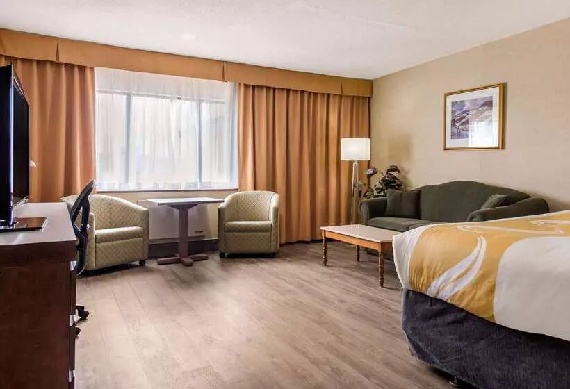 호텔 Quality Inn & Suites Gatineau