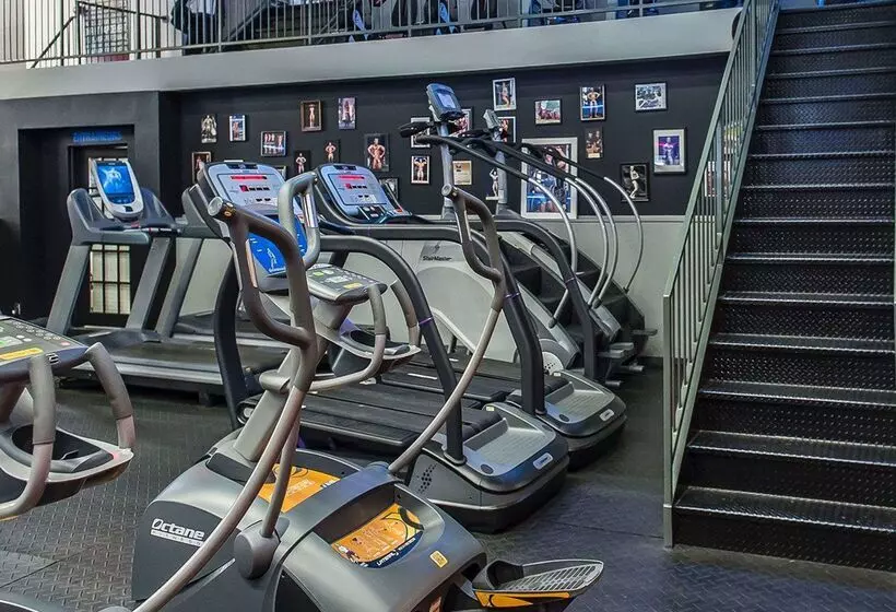 호텔 Quality Inn & Suites Gatineau