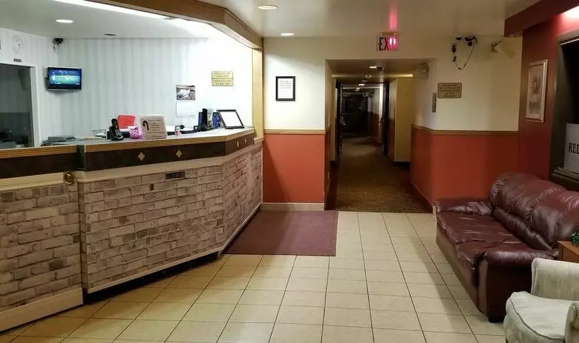 فندق Redwood Motor Inn