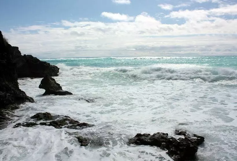 Hotell Surf Side Beach Club