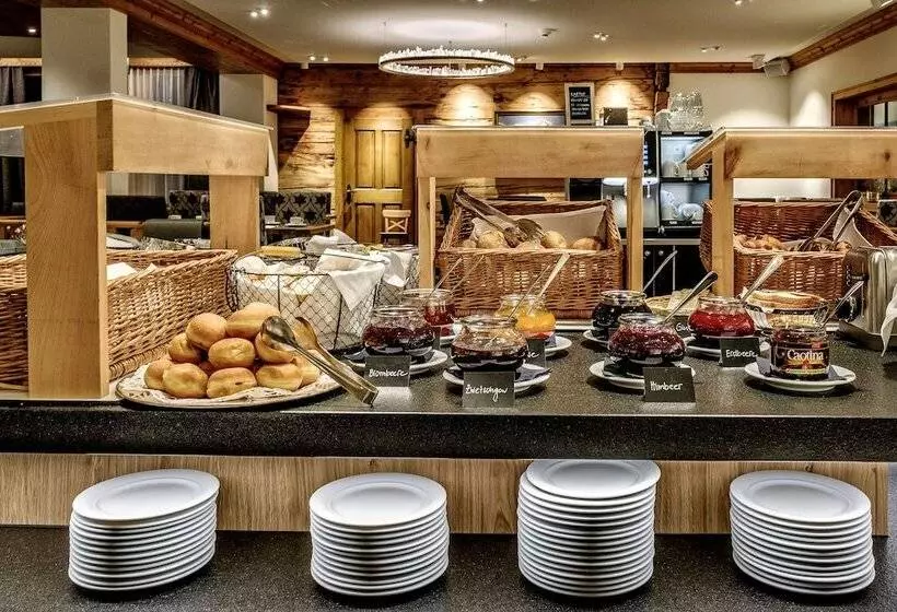 Golf & Sporthotel Hof Maran