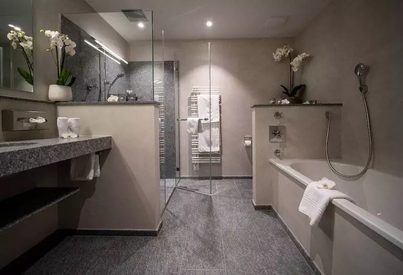 Golf & Sporthotel Hof Maran