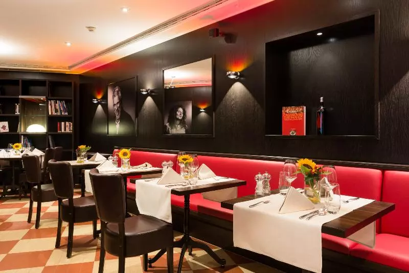 Hotel Basel  Urbane Tradition Und Moderne