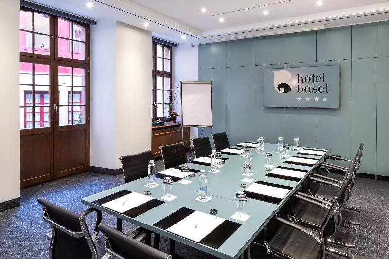 Hotel Basel  Urbane Tradition Und Moderne