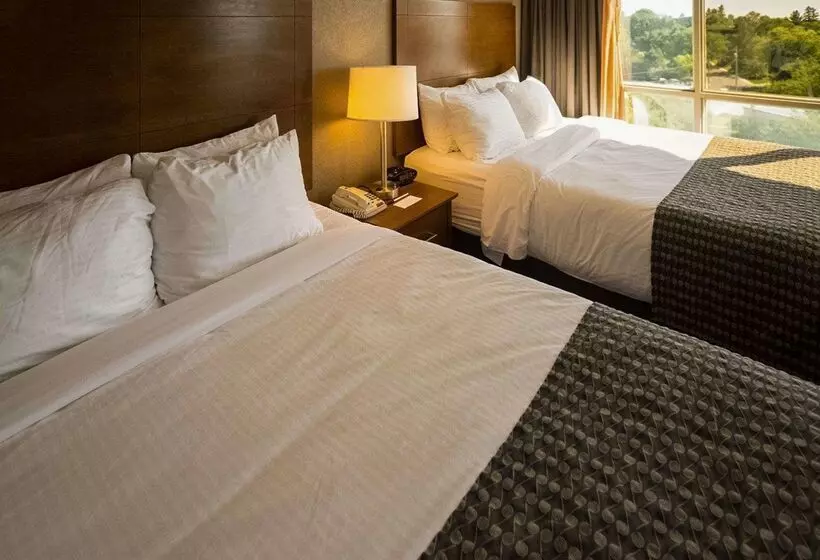 Otel Clarion Lakeside Inn & Conference Centre