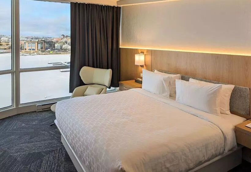 Otel Clarion Lakeside Inn & Conference Centre