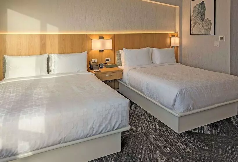 Otel Clarion Lakeside Inn & Conference Centre