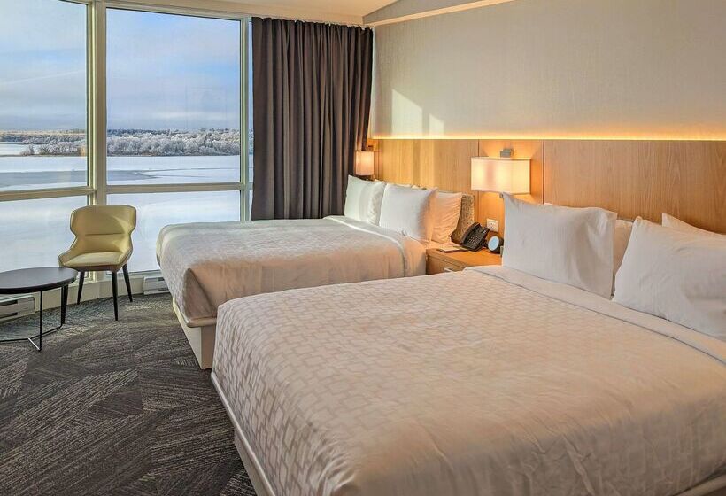 هتل Clarion Lakeside Inn & Conference Centre