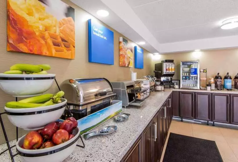 בית מלון כפרי Comfort Inn