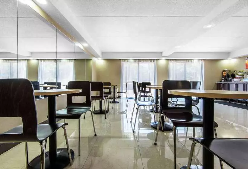 בית מלון כפרי Comfort Inn