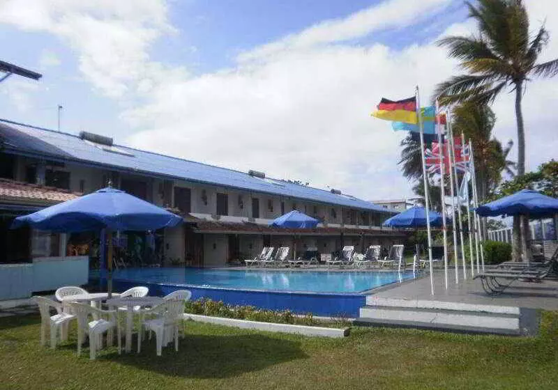 Отель Coral Sands