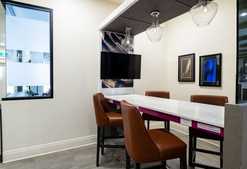 Crowne Plaza Hotel Moncton Downtown, An Ihg