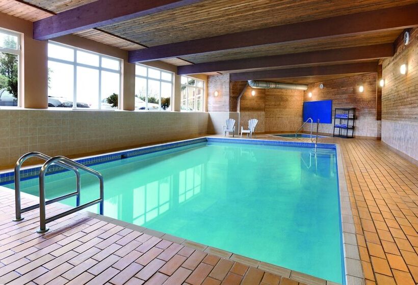 فندق Days Inn By Wyndham Nanaimo