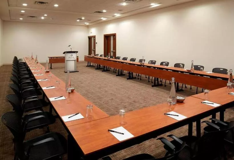 Delta Hotels By Marriott Ottawa City Centre