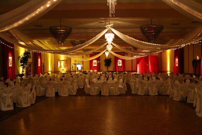 هتل Doubletree By Hilton Kingston